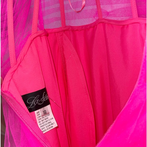 ❌ SALE❌ LA FEMME Exquisite Tulle A-Line Gown 10 - Picture 9 of 13